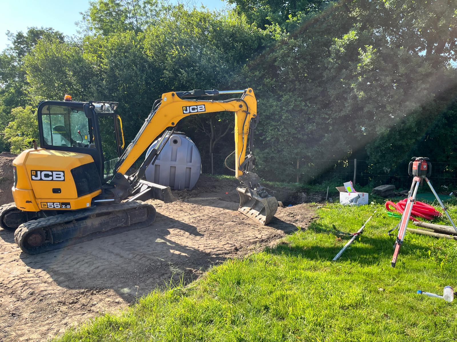 Mise en place de la cuve à la grue — Lecointre TP